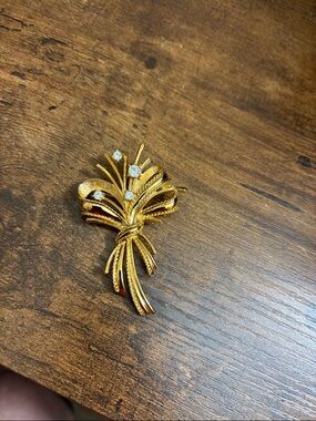 Gold Bow Cluster Brooch with Clear Crystal Accents - Women Jewelry